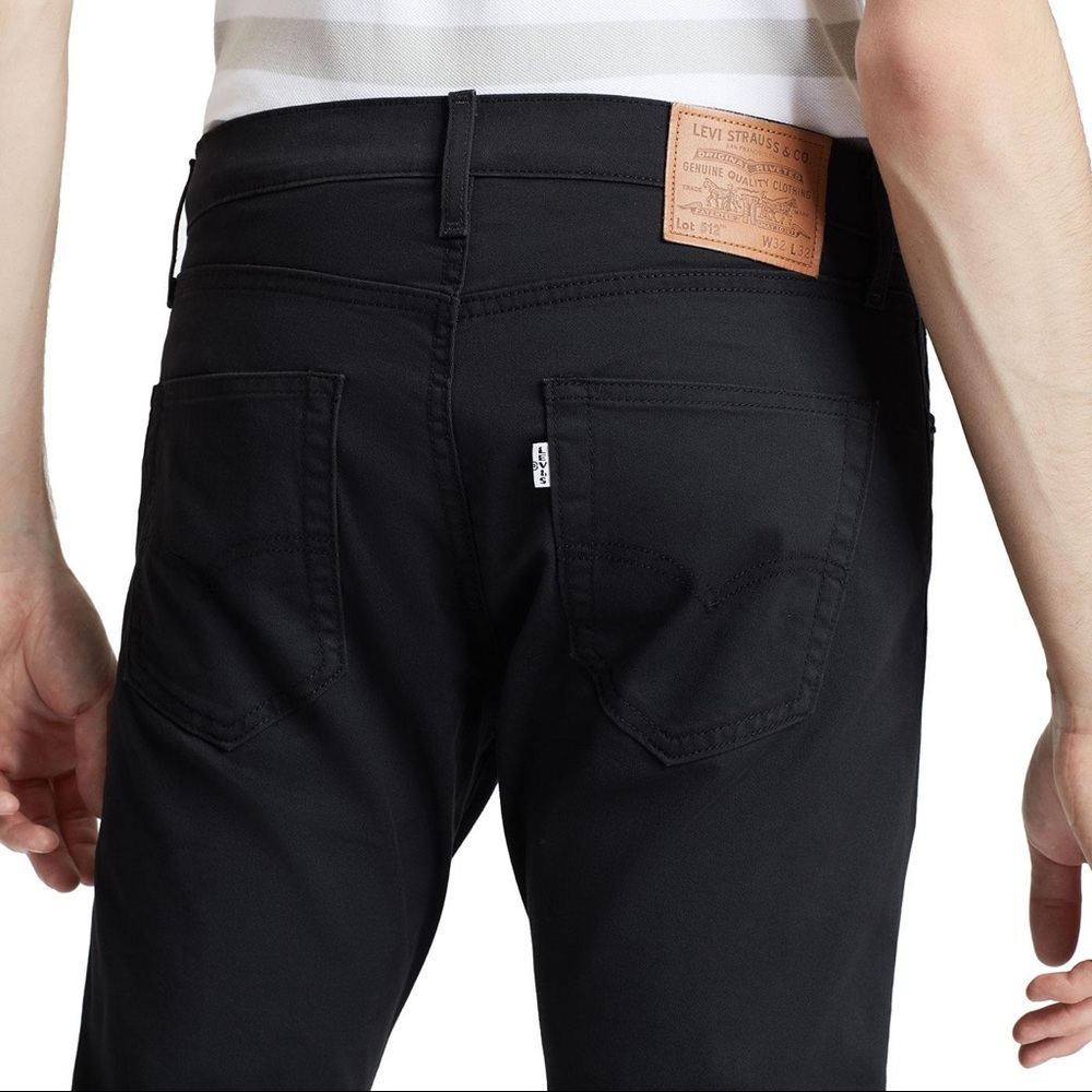 512 Slim Taper Levi’s 42X32 Brand New!